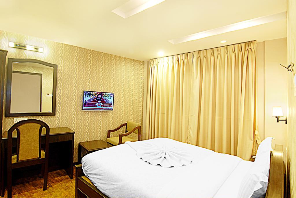 Kathmandu Grand Hotel Dış mekan fotoğraf