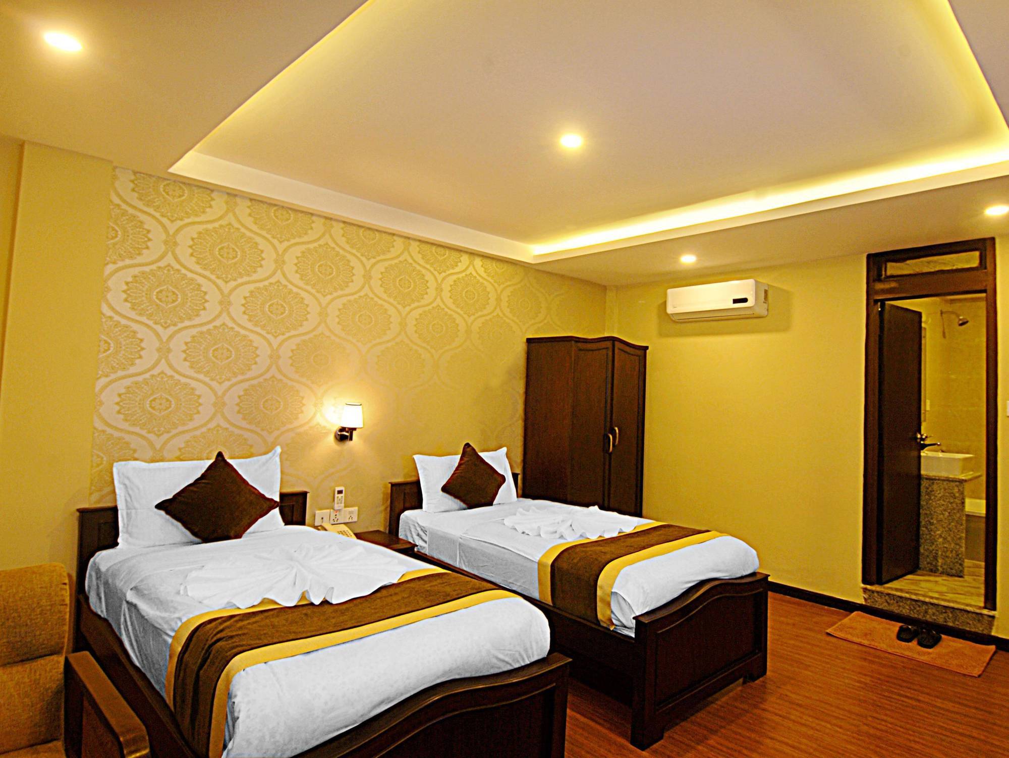 Kathmandu Grand Hotel Dış mekan fotoğraf