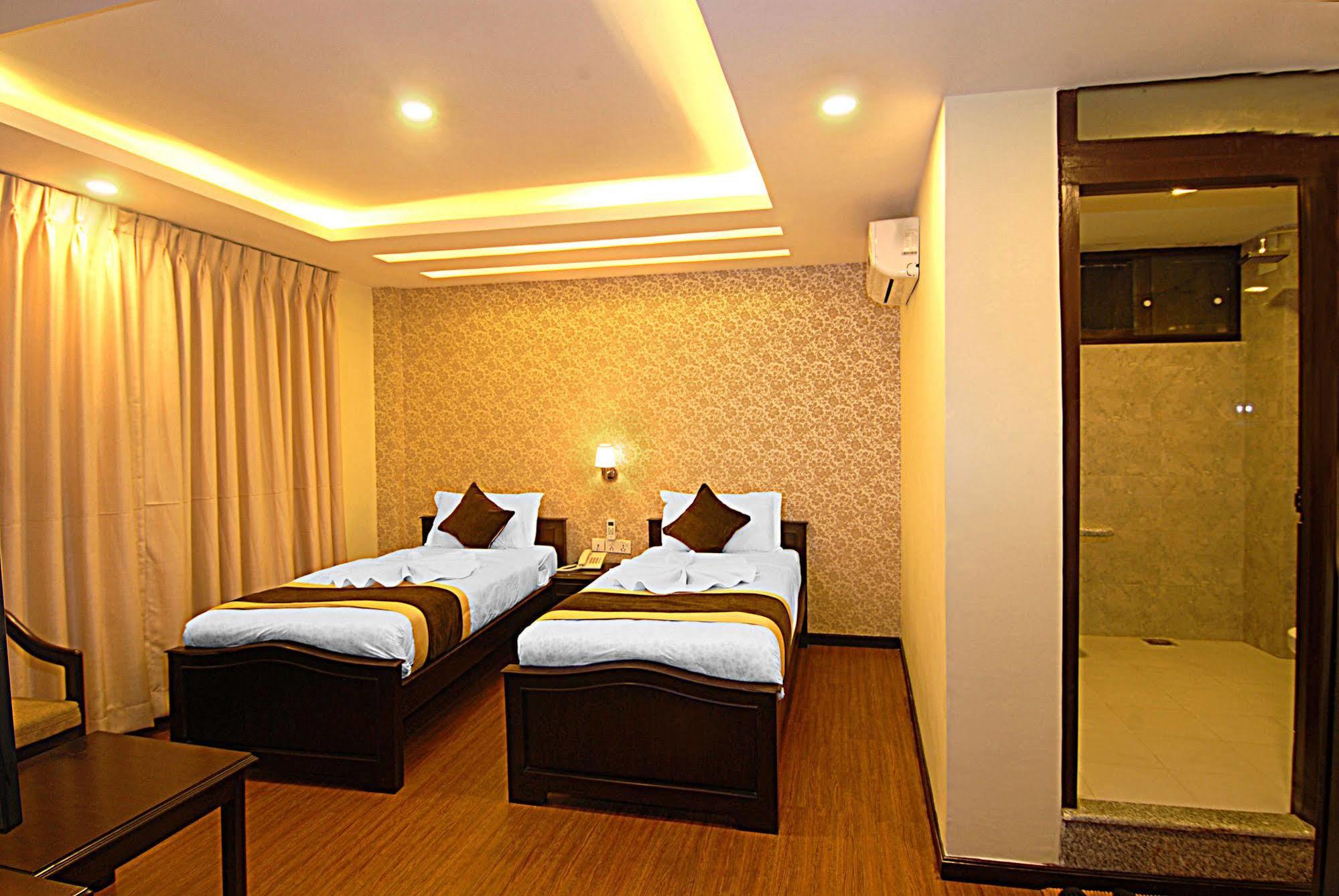 Kathmandu Grand Hotel Dış mekan fotoğraf