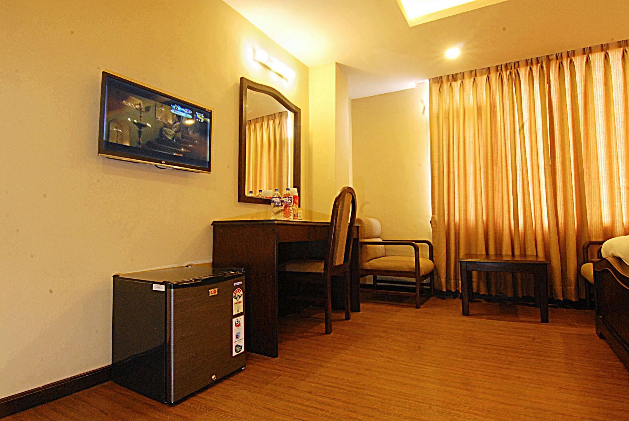 Kathmandu Grand Hotel Dış mekan fotoğraf