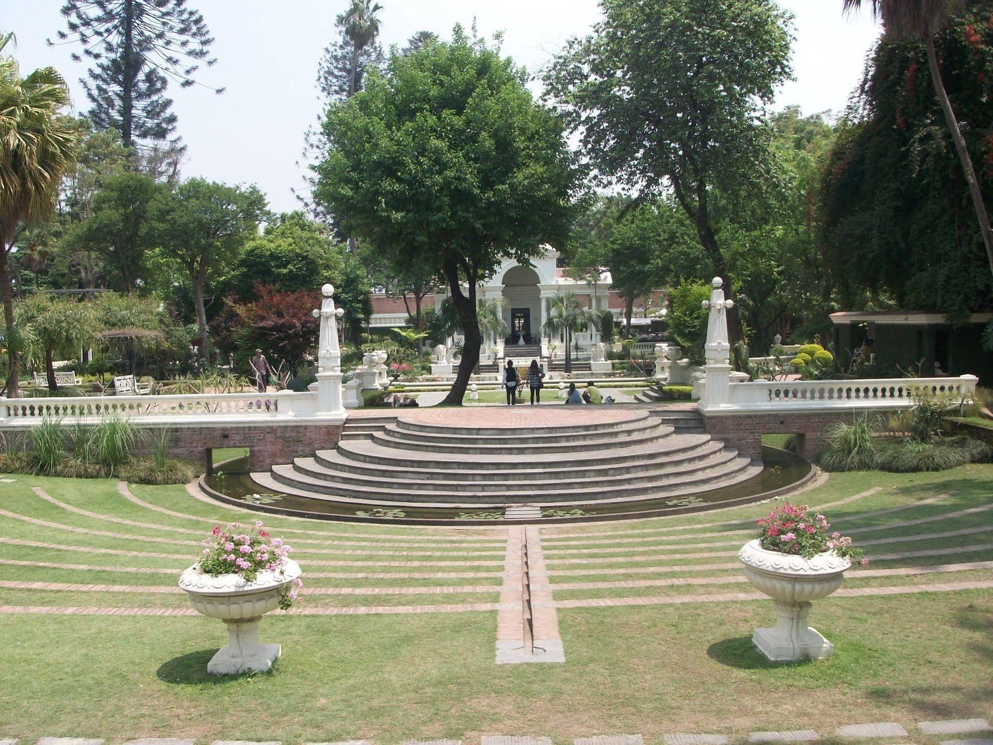 Kathmandu Grand Hotel Dış mekan fotoğraf