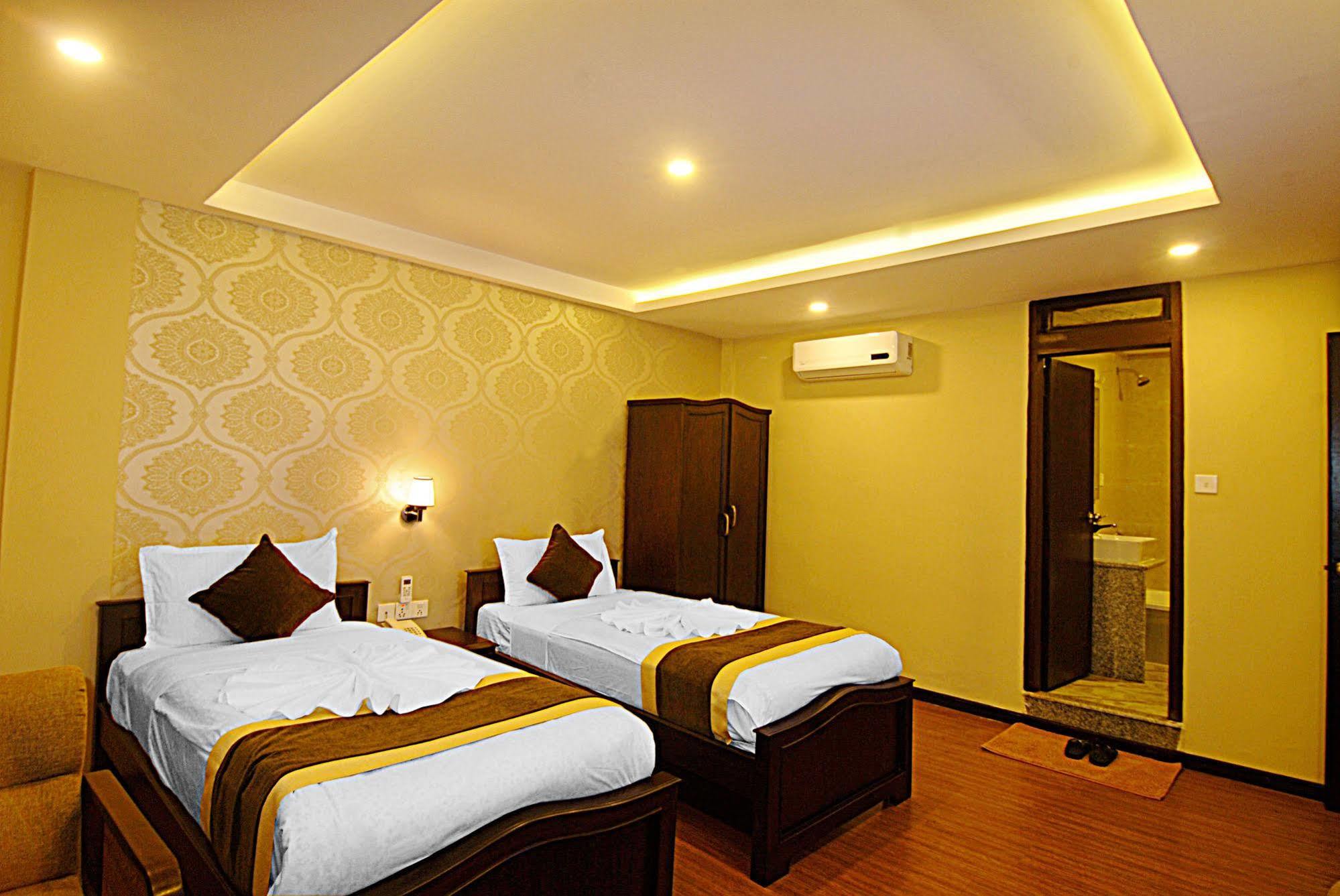 Kathmandu Grand Hotel Dış mekan fotoğraf