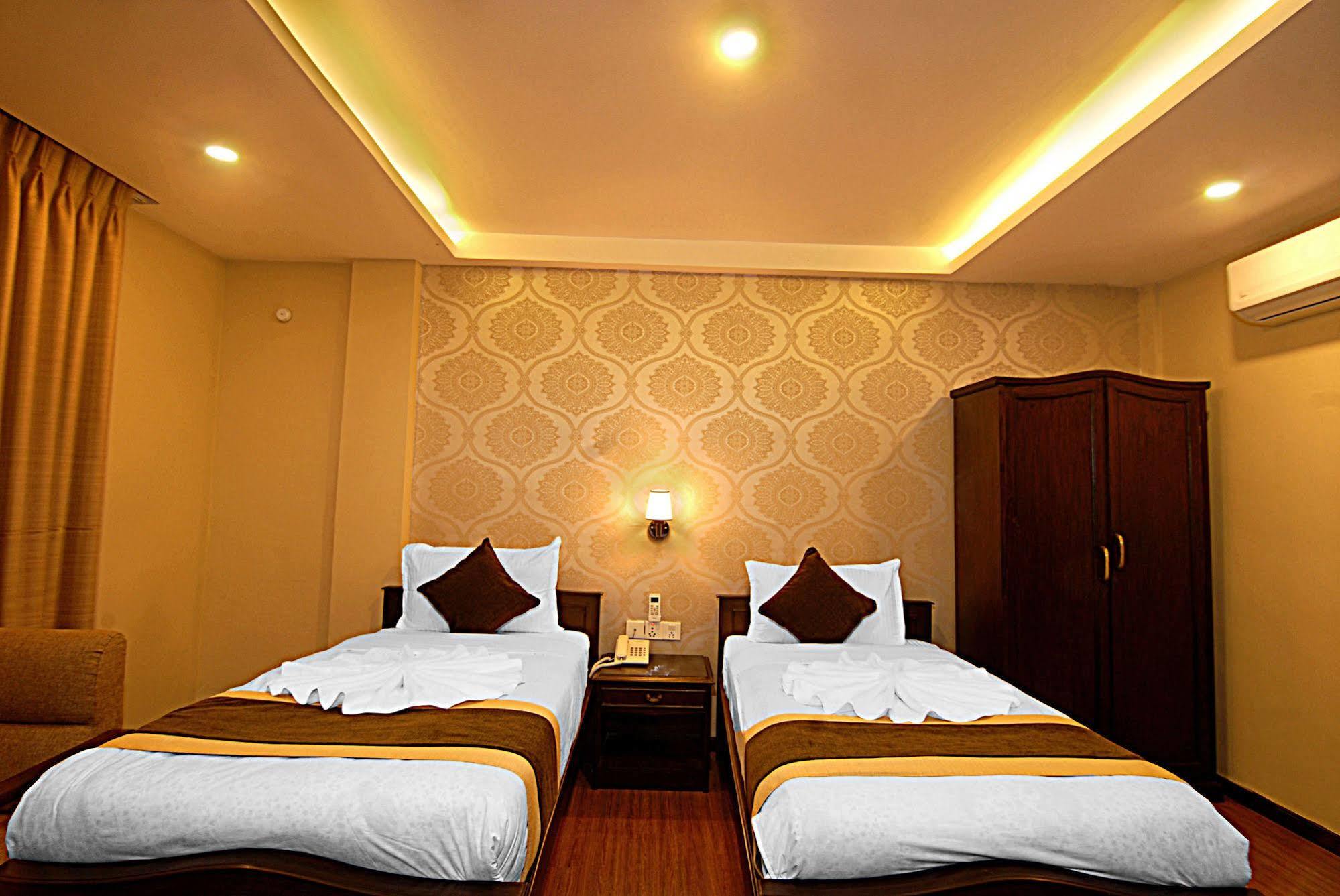 Kathmandu Grand Hotel Dış mekan fotoğraf