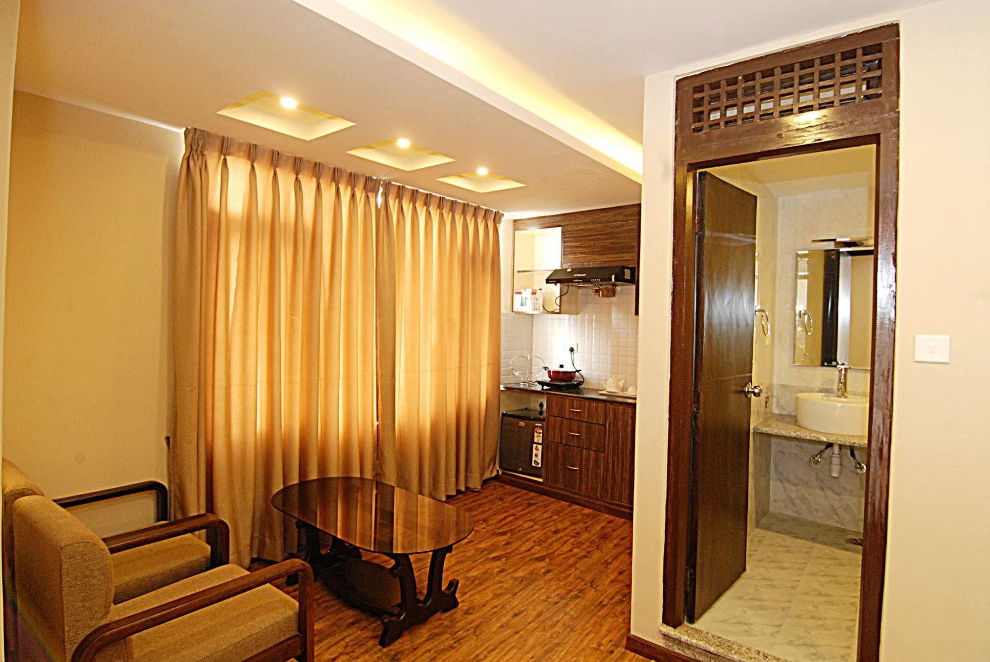 Kathmandu Grand Hotel Dış mekan fotoğraf